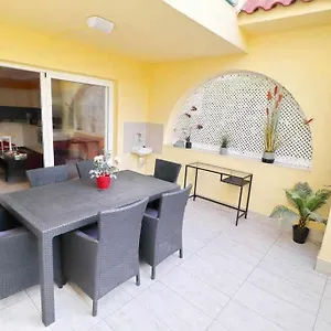 https://mare-verde-b12-by-tenerife-rental-and-sales.adeje-hotels.com