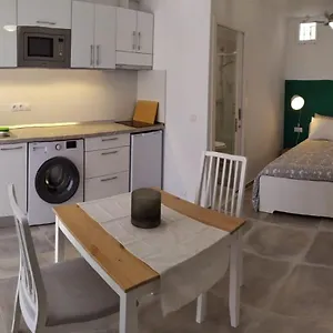 https://cozy-studio-cristianos.tenerifehoteles.net